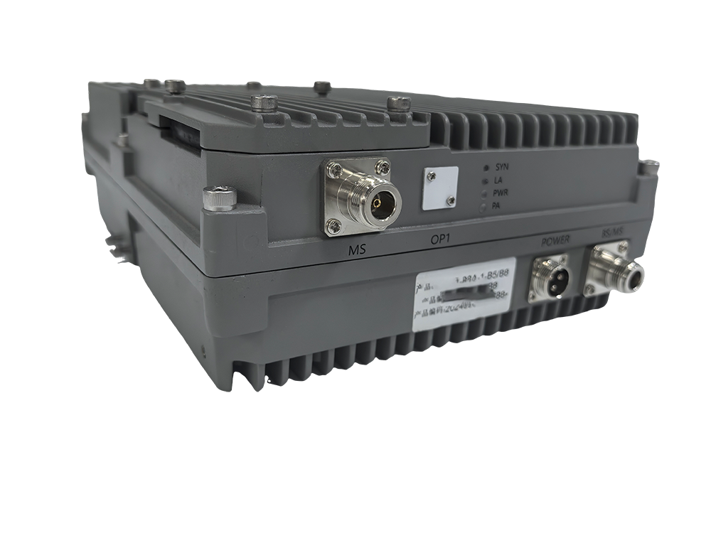  塔什库尔干三频手机信号接收器2000㎡